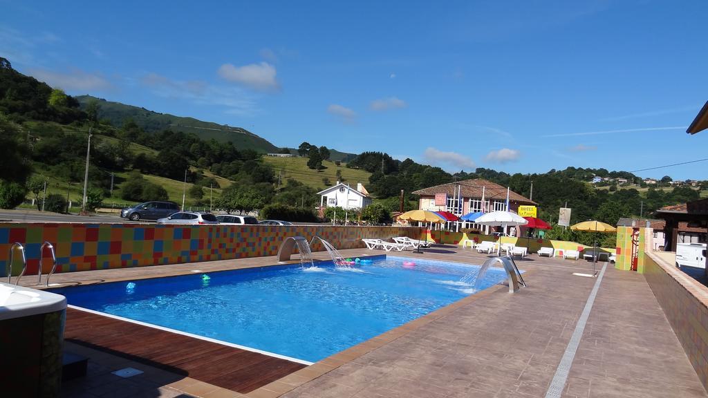 Conjunto Hotelero La Pasera 2*