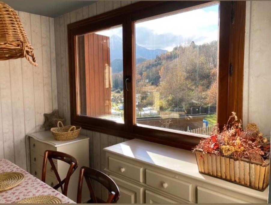 Elegante En Con Vistas Al Valle Escarrilla