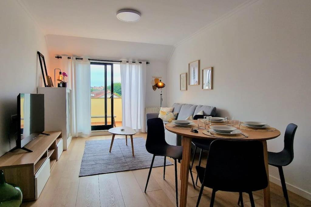 Apartamento Nuevo Con Terraza Y Plaza De Garaje A Guarda