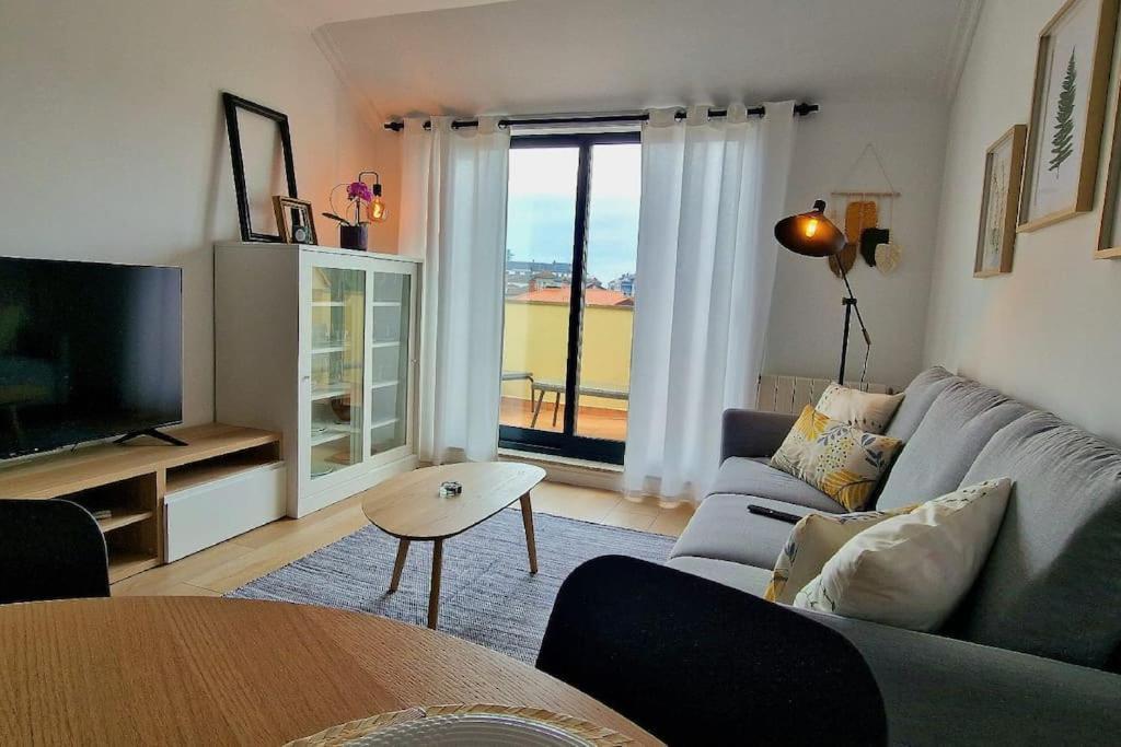 Nuevo Con Terraza Y Plaza De Garaje Apartamento A Guarda