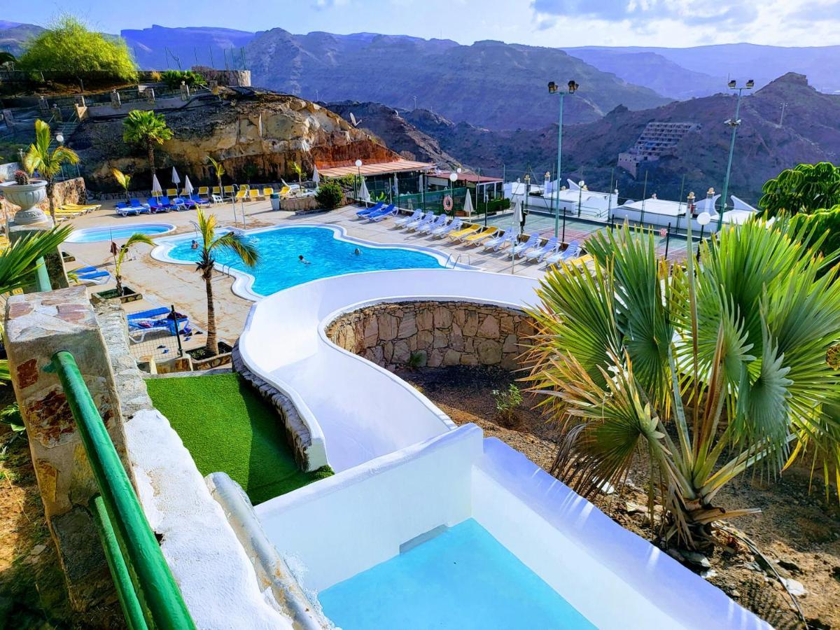 Paradise View *