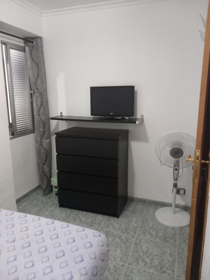 Homestay Grande En Piso Compartido Con 2 Adultos