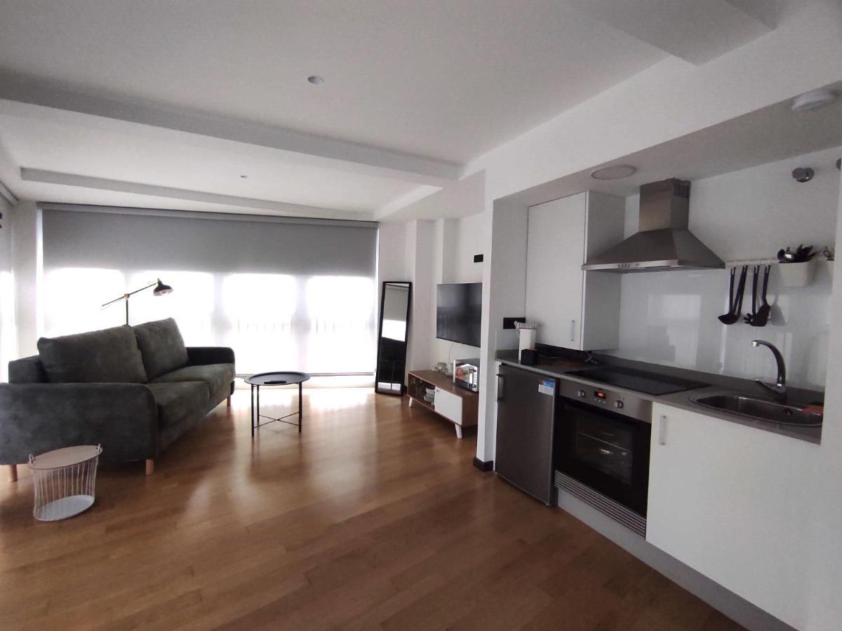 3. Amplio Y Muy Luminoso Disfrutar De Apartamento