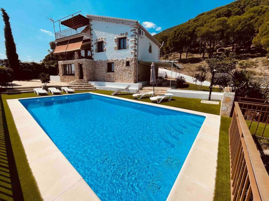 Villa Casa Brian Del Tietar *