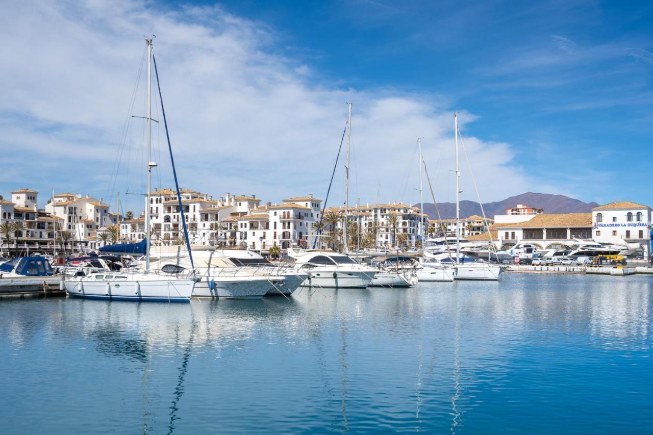 11 Modern Apt With Sea Views, Two Poolareas, Close To Parks & Beaches *
