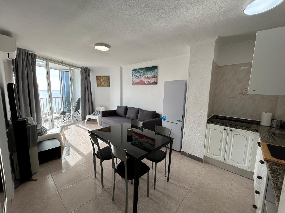 Atlantic Sunset Floor - Americas Apartment