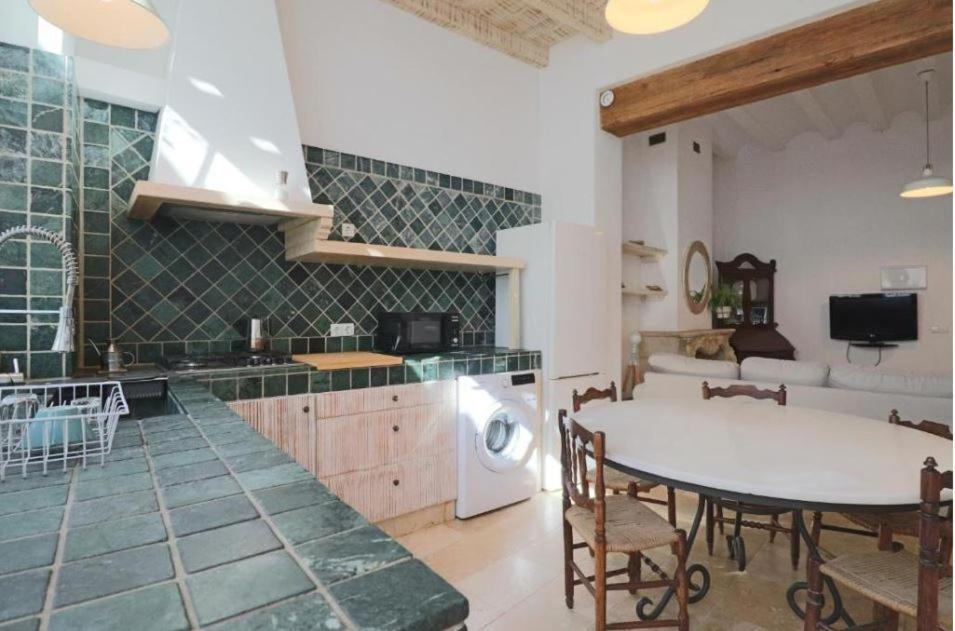 Castillo Quince Apartment *