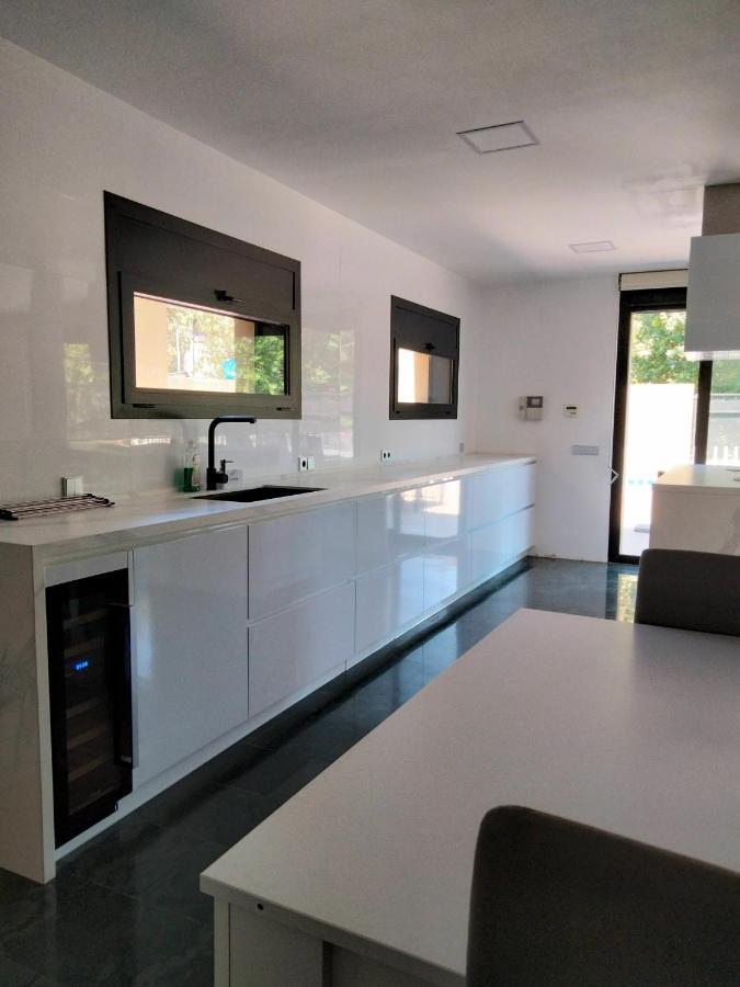 Experience Valencia Bnb - Luxury Chalet 298 Con Piscina Chalet