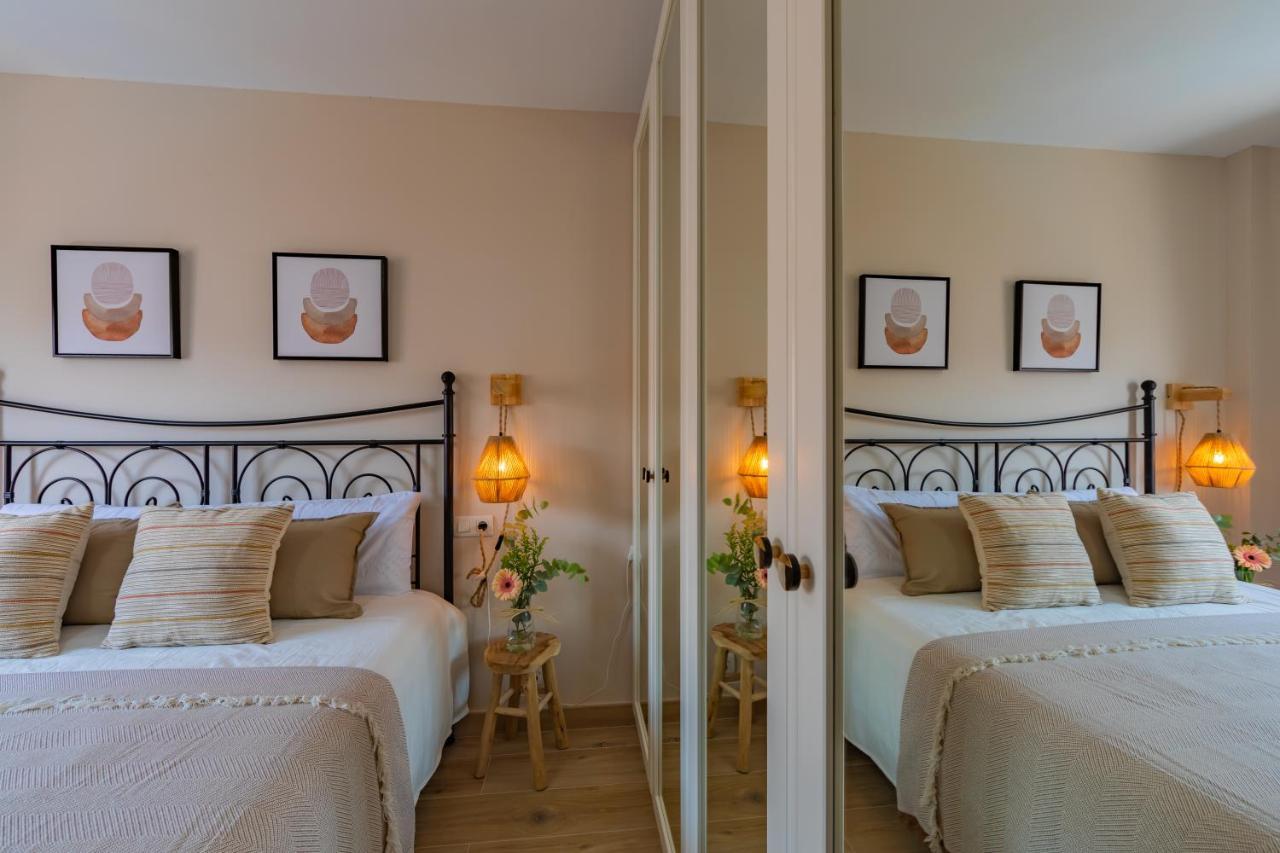 Apartamento Beachfront, Pool, Terrace, Garage & Fibre Internet *
