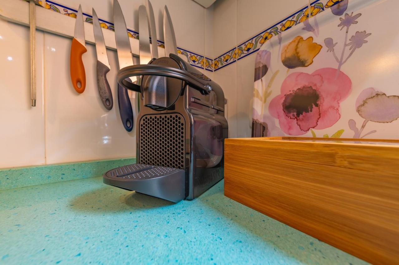 Beachfront, Pool, Terrace, Garage & Fibre Internet Tarifa