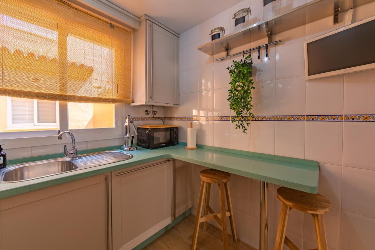 Beachfront, Pool, Terrace, Garage & Fibre Internet Tarifa