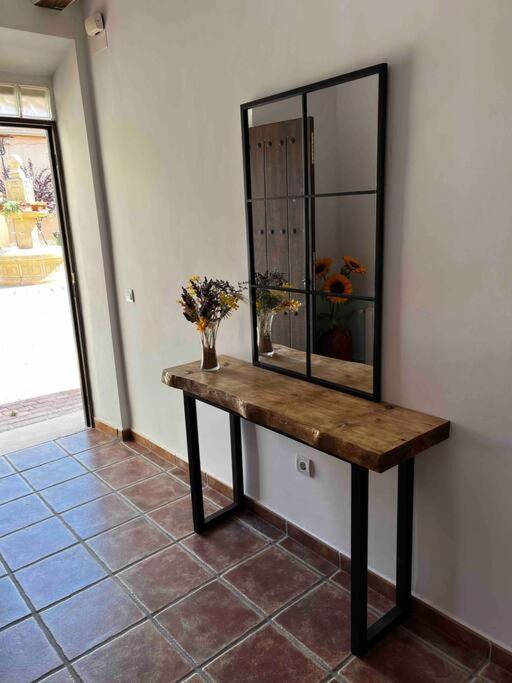 Agradable Casa Con Chimenea Interior Y Barbacoa. *