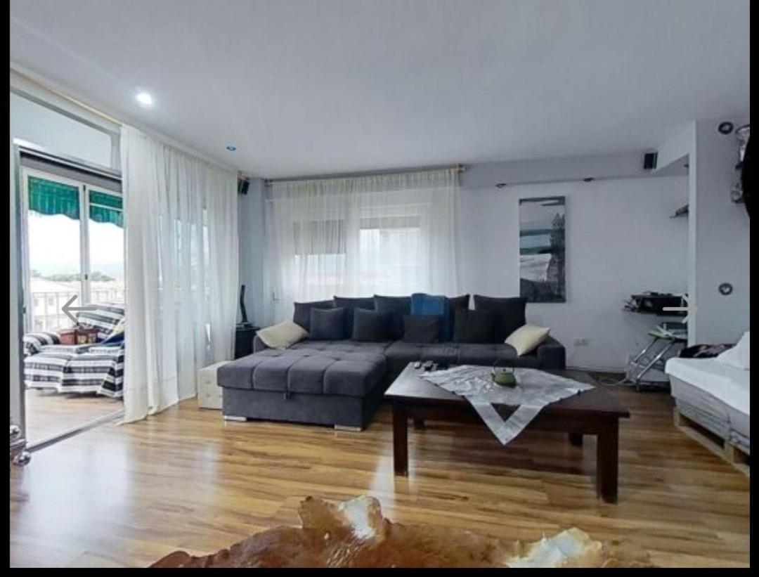 Apartamento Con Piscina Y Cerca De La Playa Apartamento