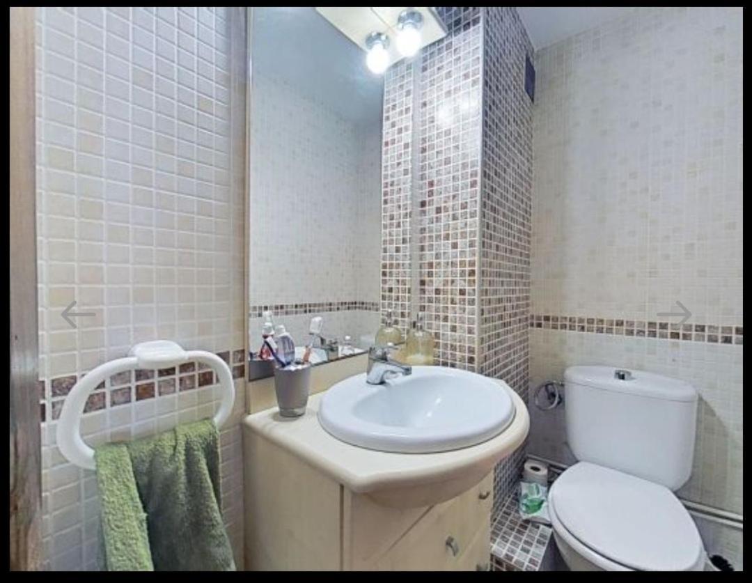 Apartamento Con Piscina Y Cerca De La Playa Apartamento *