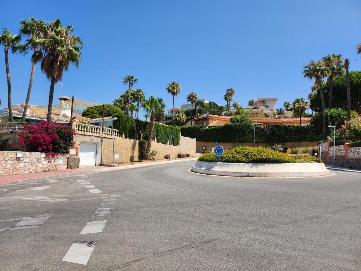 Deluxe Athos 50 Mp Garden Patio Golf & * Benalmádena