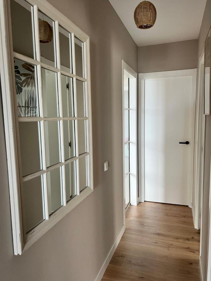 A Un Minuto Playa Vistas Y Garage 8pax Apartamento