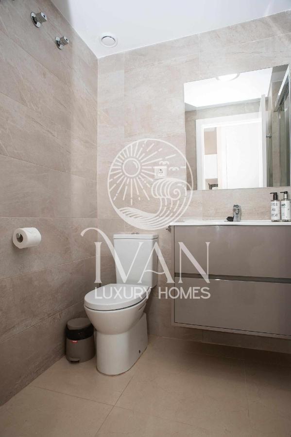 Casa Santiago Ivan Luxury Homes 9ªplta Posterior 1ªlinea