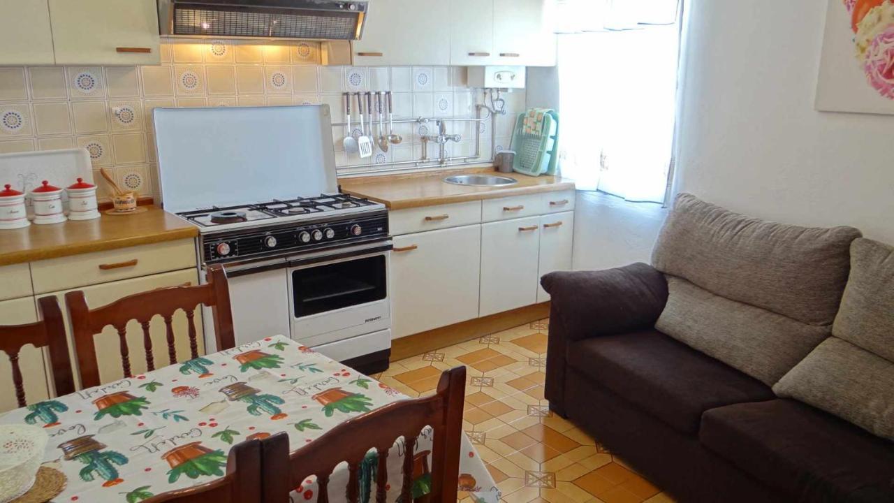 Piso De Laura En Primera Planta Apartamento *