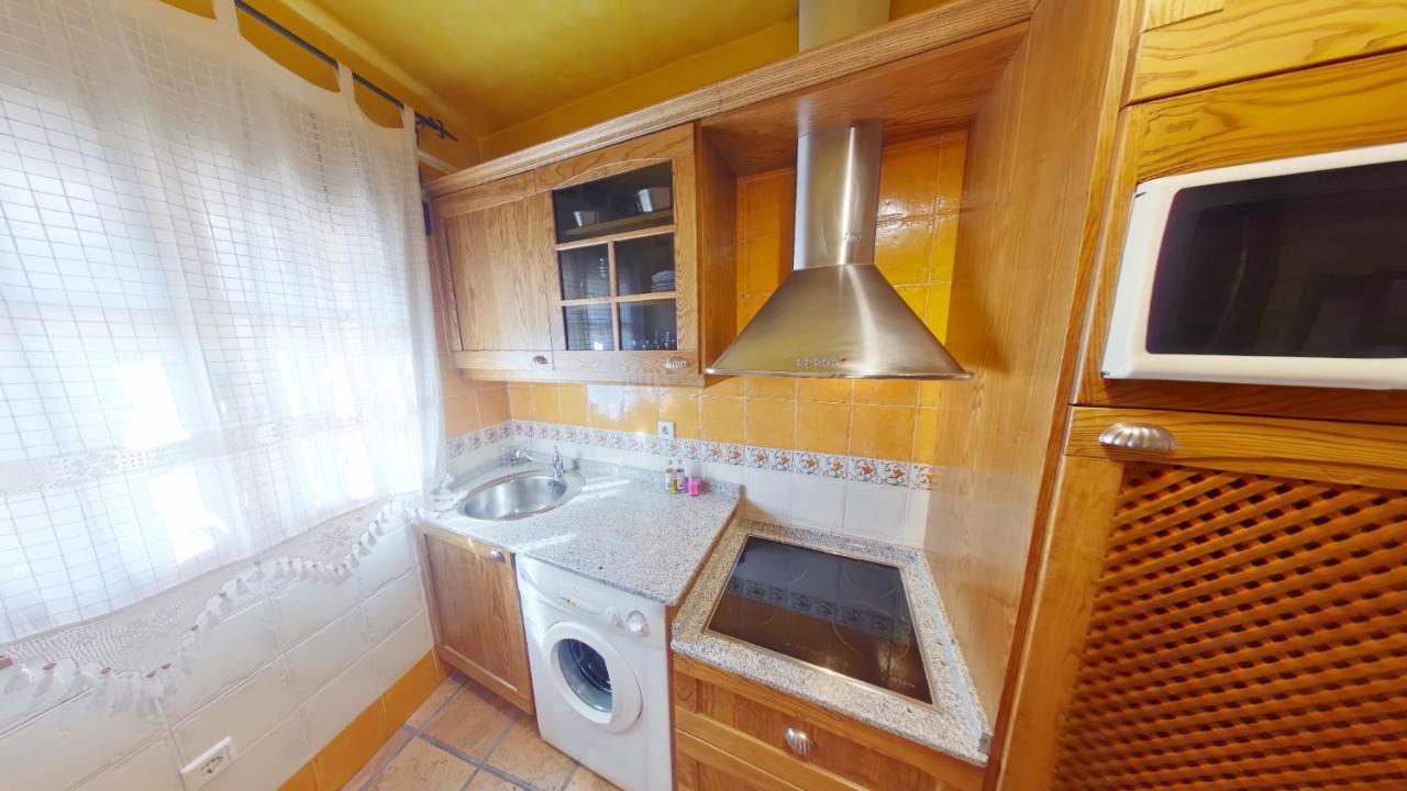 Villa Ruralrut En El Tiemblo Precios Especiales A Partir De 7 Noches, Wifi, Cabina De Hidromasaje, Aire Acondicionado, Zonas De Bano Naturales Cercanas