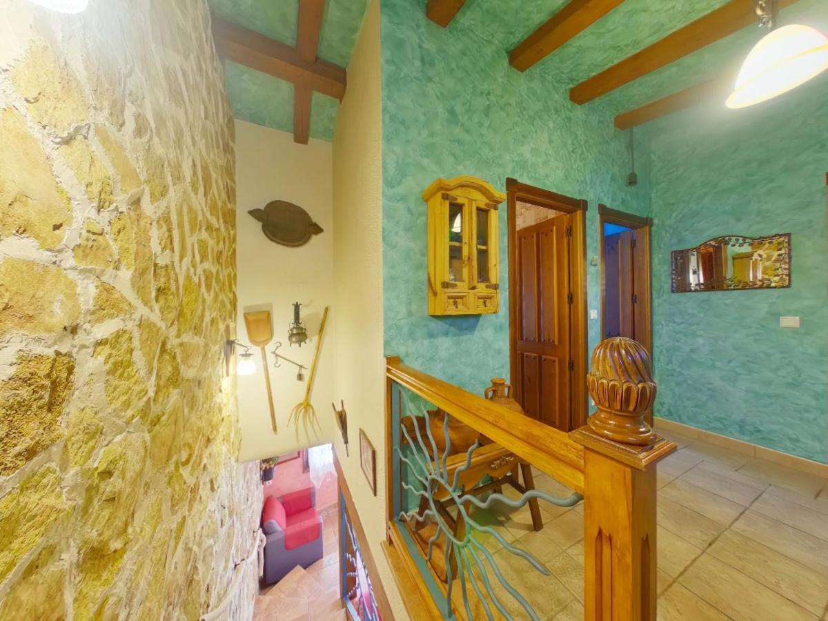 Ruralrut En El Tiemblo Precios Especiales A Partir De 7 Noches, Wifi, Cabina De Hidromasaje, Aire Acondicionado, Zonas De Bano Naturales Cercanas Villa
