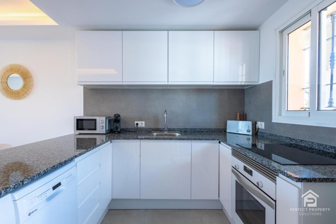 Renovated Two Bedroom In Riviera Close To The Apartamento Mijas