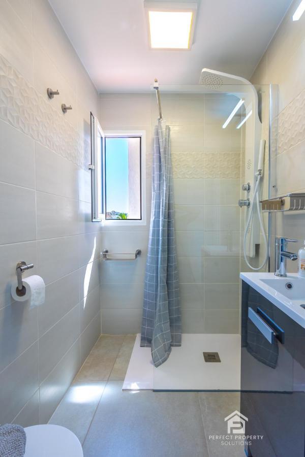 Renovated Two Bedroom In Riviera Close To The Apartamento Mijas