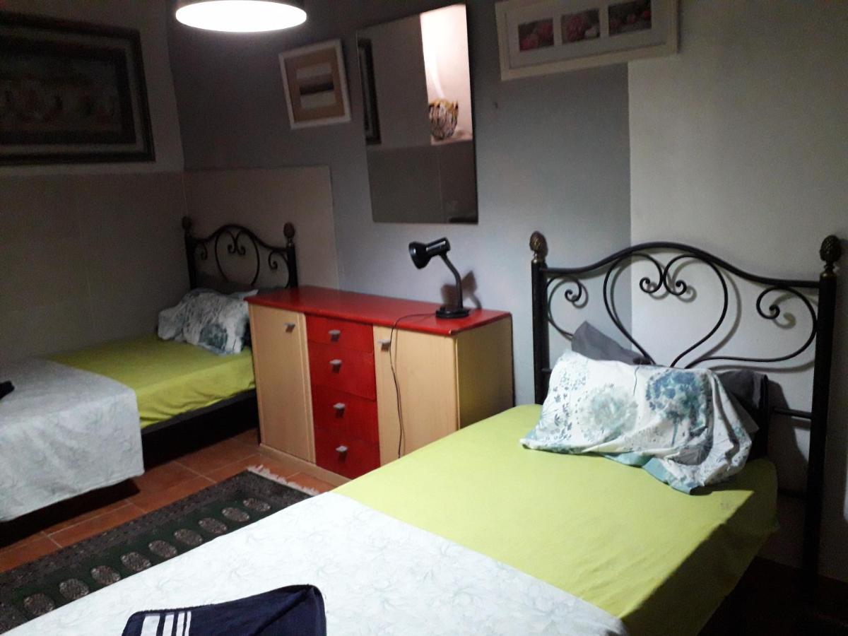 Casa De Pueblo Cerca El Centro *