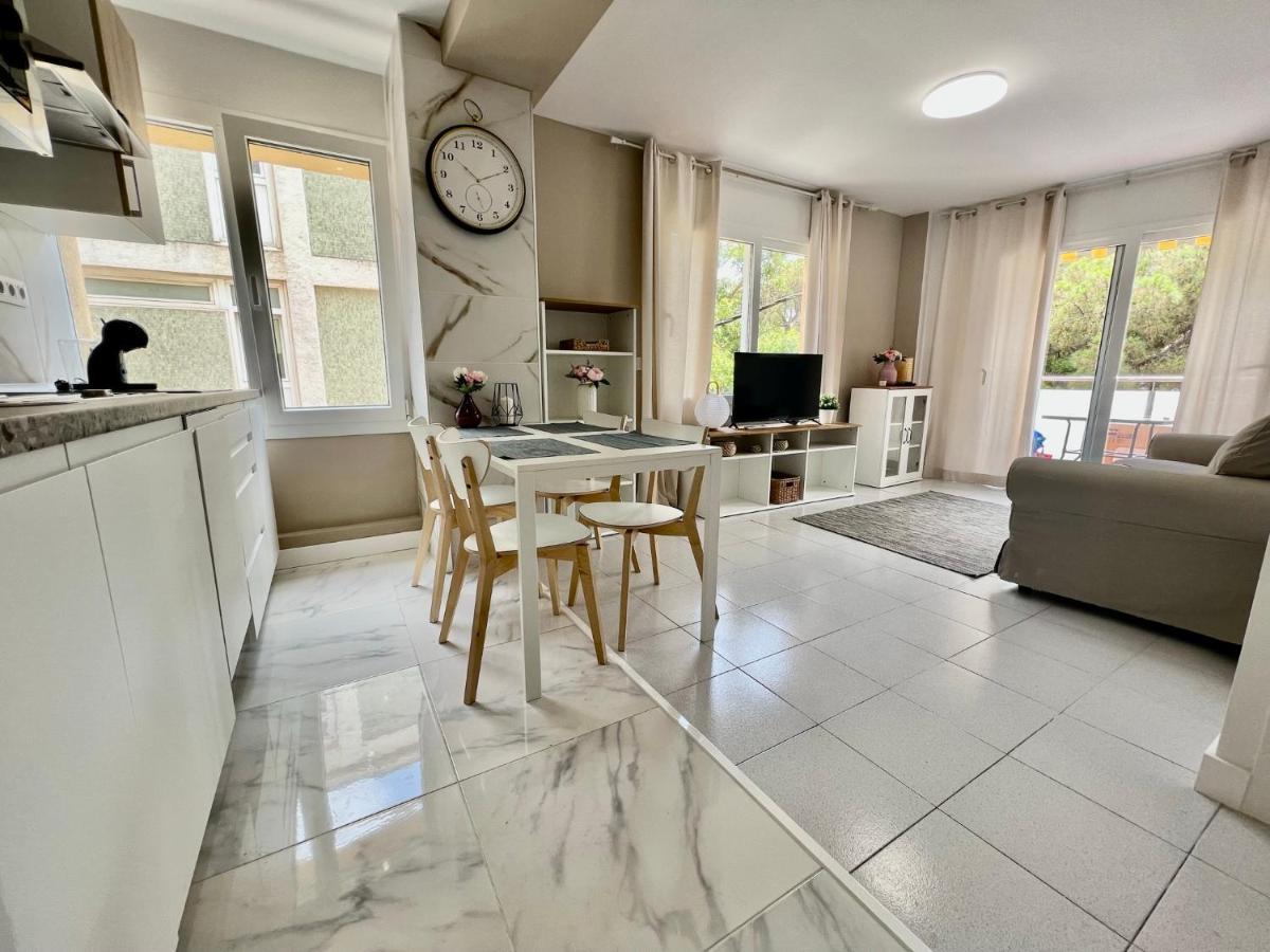 Center Apartment *