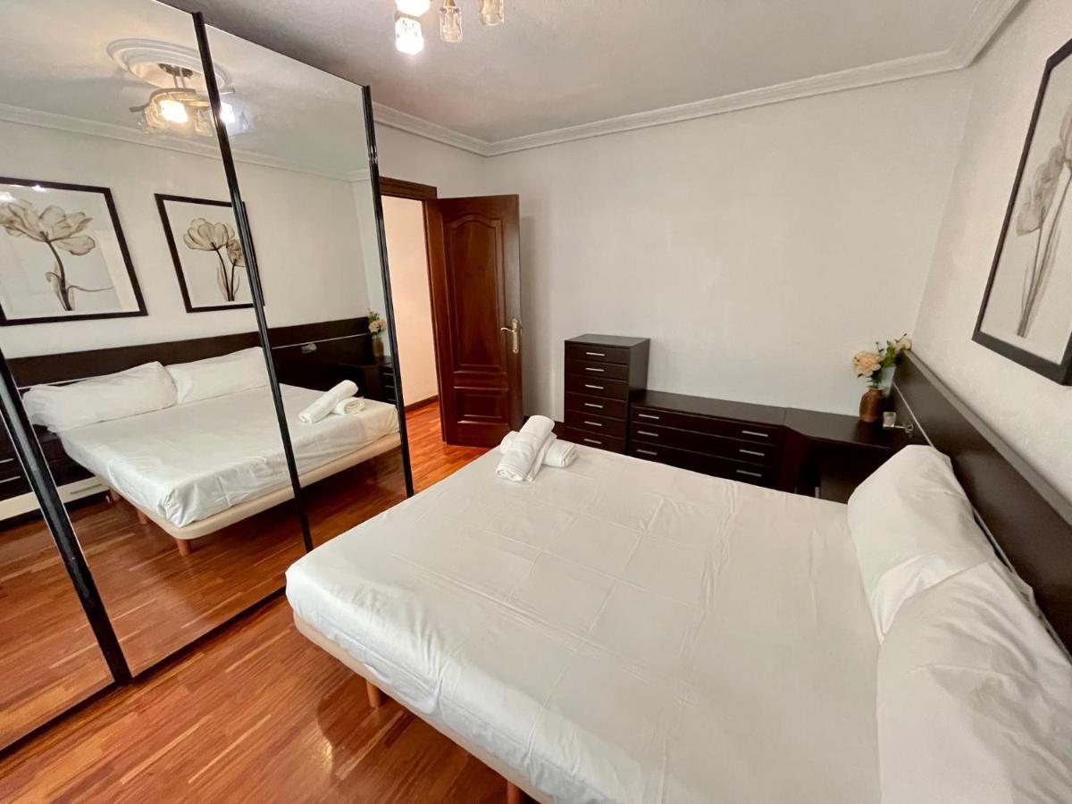 Reyes De Espana / Free Parking & Wi Fi Apartment
