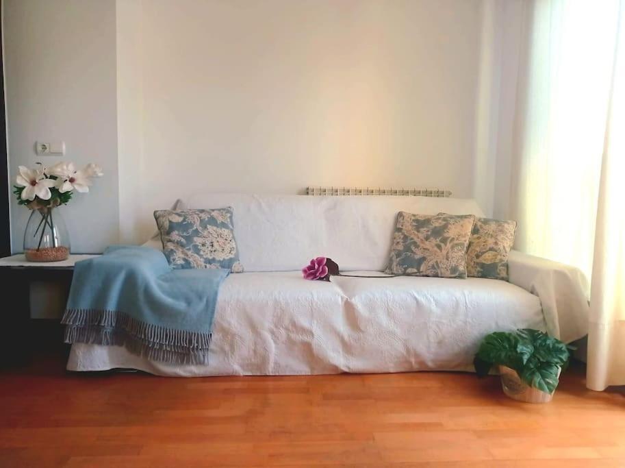 Acogedor Apartamento Con Piscina Y Garaje *