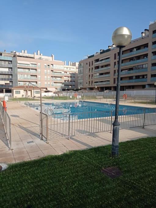 Acogedor Apartamento Con Piscina Y Garaje Apartamento *