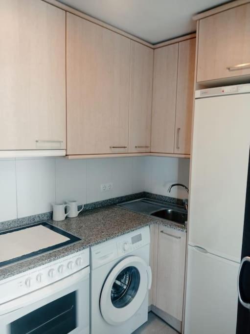 Acogedor Apartamento Con Piscina Y Garaje *