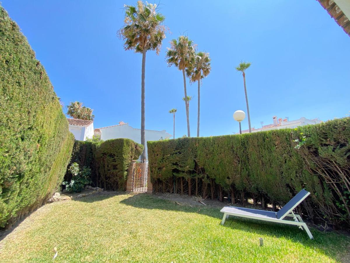 Townhouse W/sea View & Garden Сasa de vacaciones Estepona