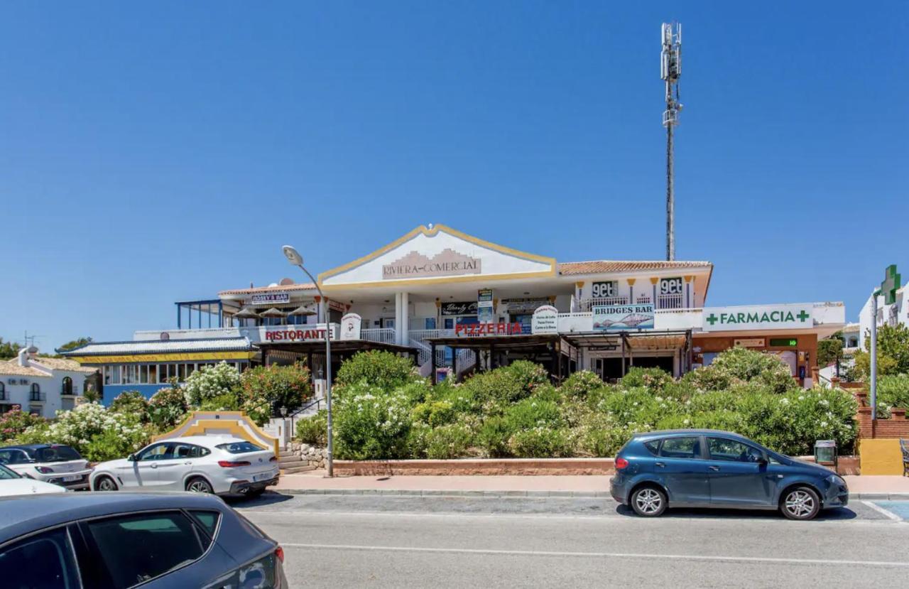 Renovated Two Bedroom In Riviera Close To The *