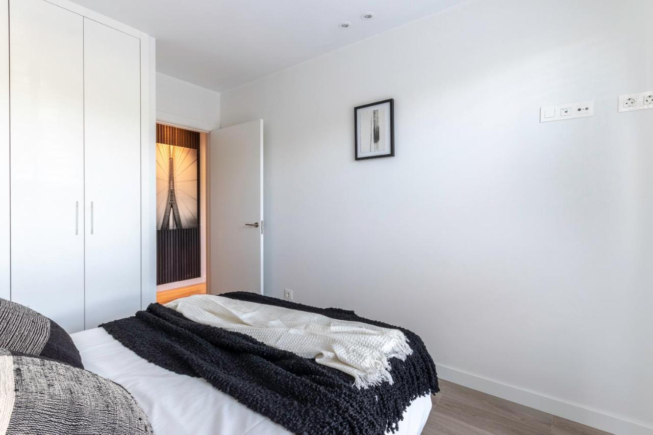 Akomodat En Precioso Y Moderno Con Jardin Y Parking Apartment *