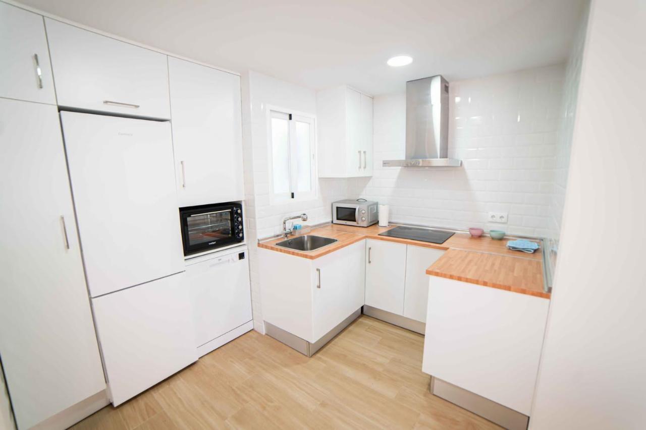 Bikini Apartment *