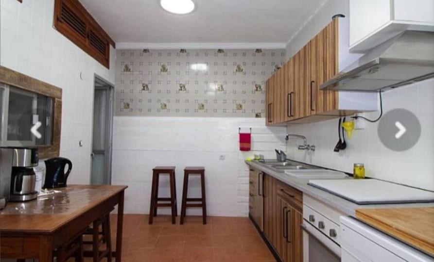 Casa, Piscina, Jacuzzi, Garaje, Barbacoa. Holiday home Chiclana de la Frontera