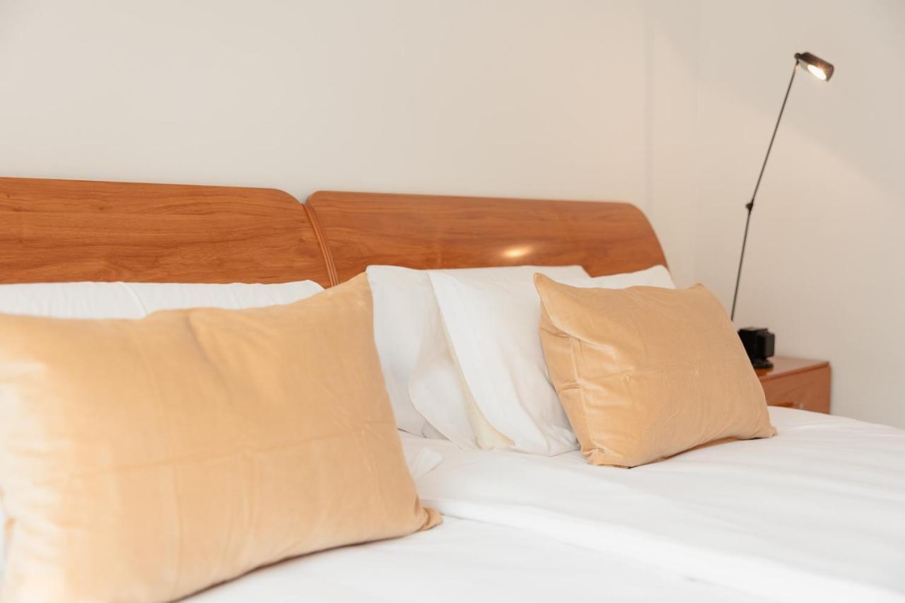 Apartment, Close To Beaches, Restaurants And Supermarkets, In Urb. Park Beach, Elviria Apartamento