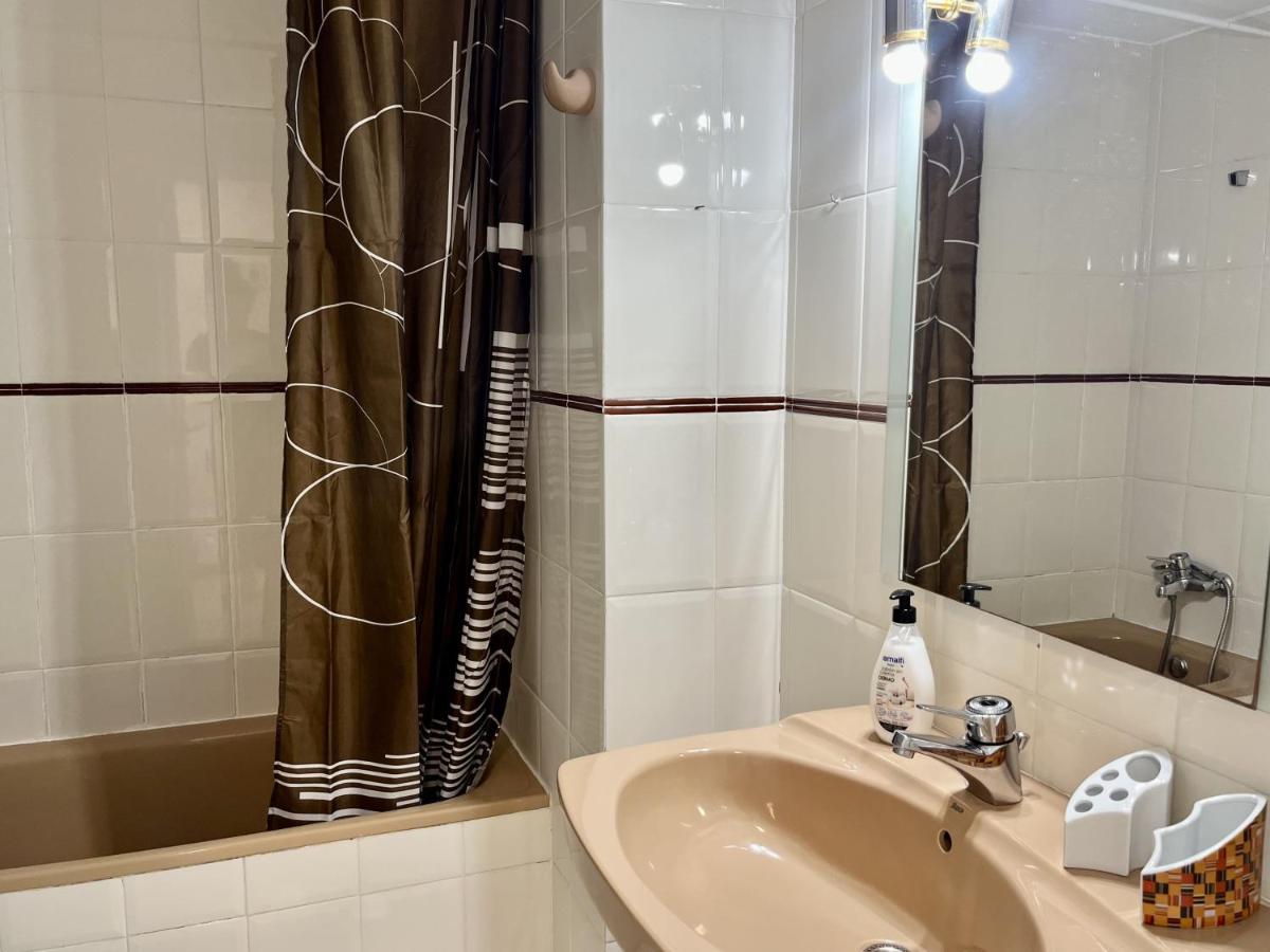 Apartamento Primera Linea Con Piscina En *