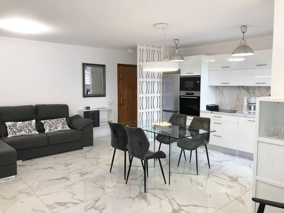 Apartamento Con Piscina Cerca De Puerto Colon Apartamento Costa Adeje (Tenerife)