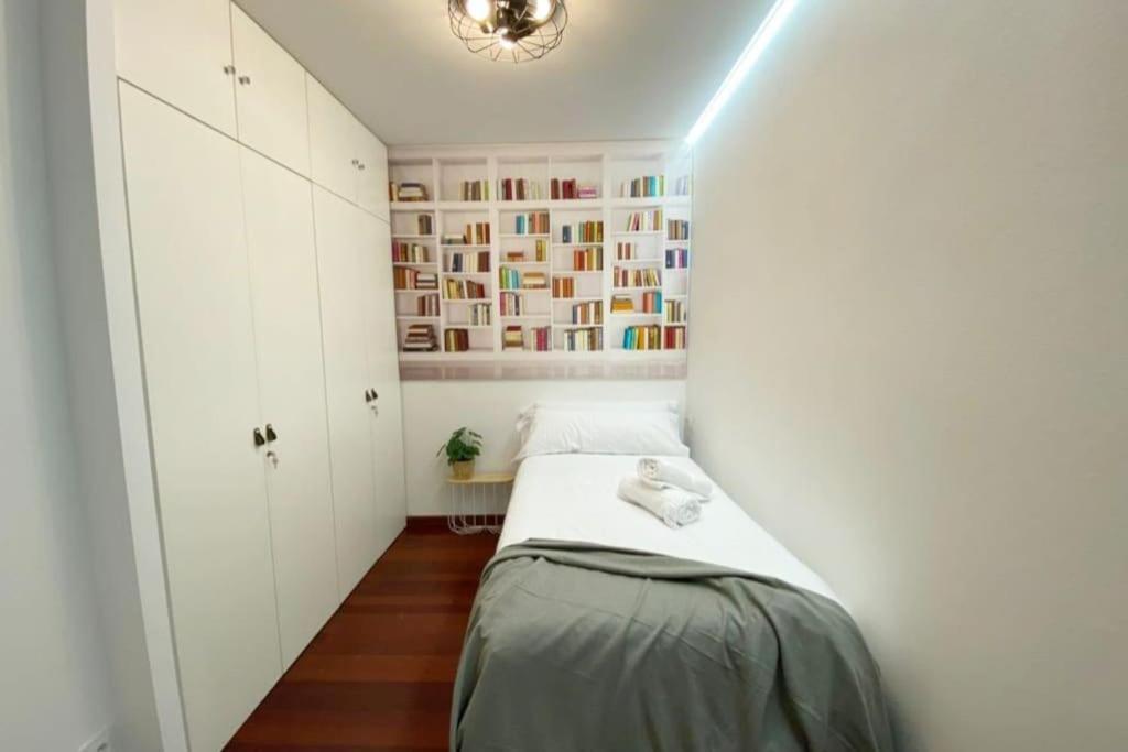 Apartamento 2h 2b En El Centro Con Garaje