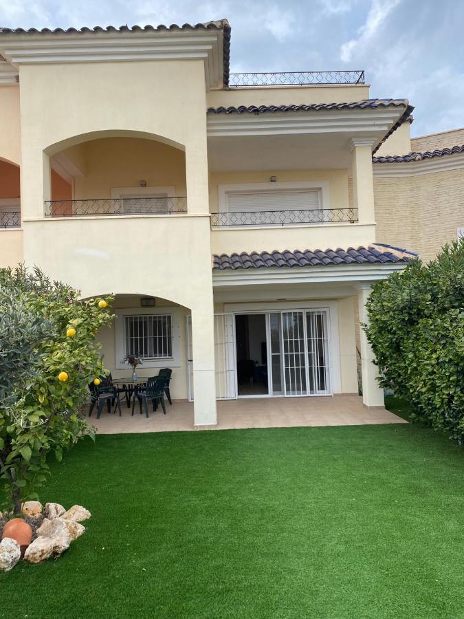 Excelente Apartamento *
