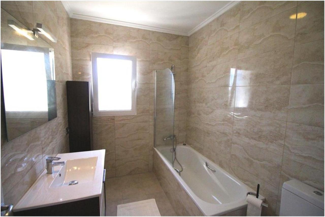 Сasa de vacaciones Beautiful 3 Bdr With Fantastic Sea Views