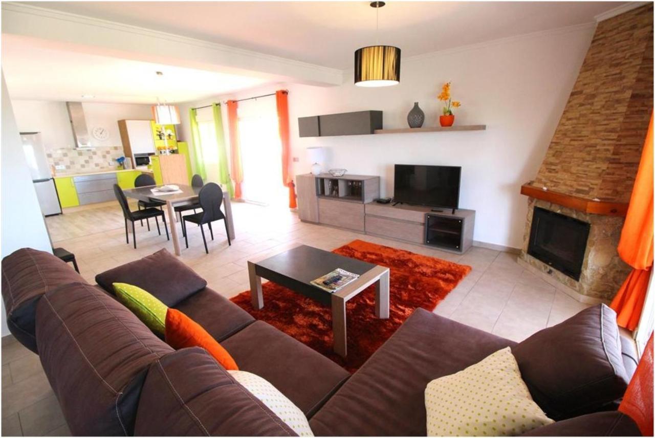 Beautiful 3 Bdr With Fantastic Sea Views Сasa de vacaciones