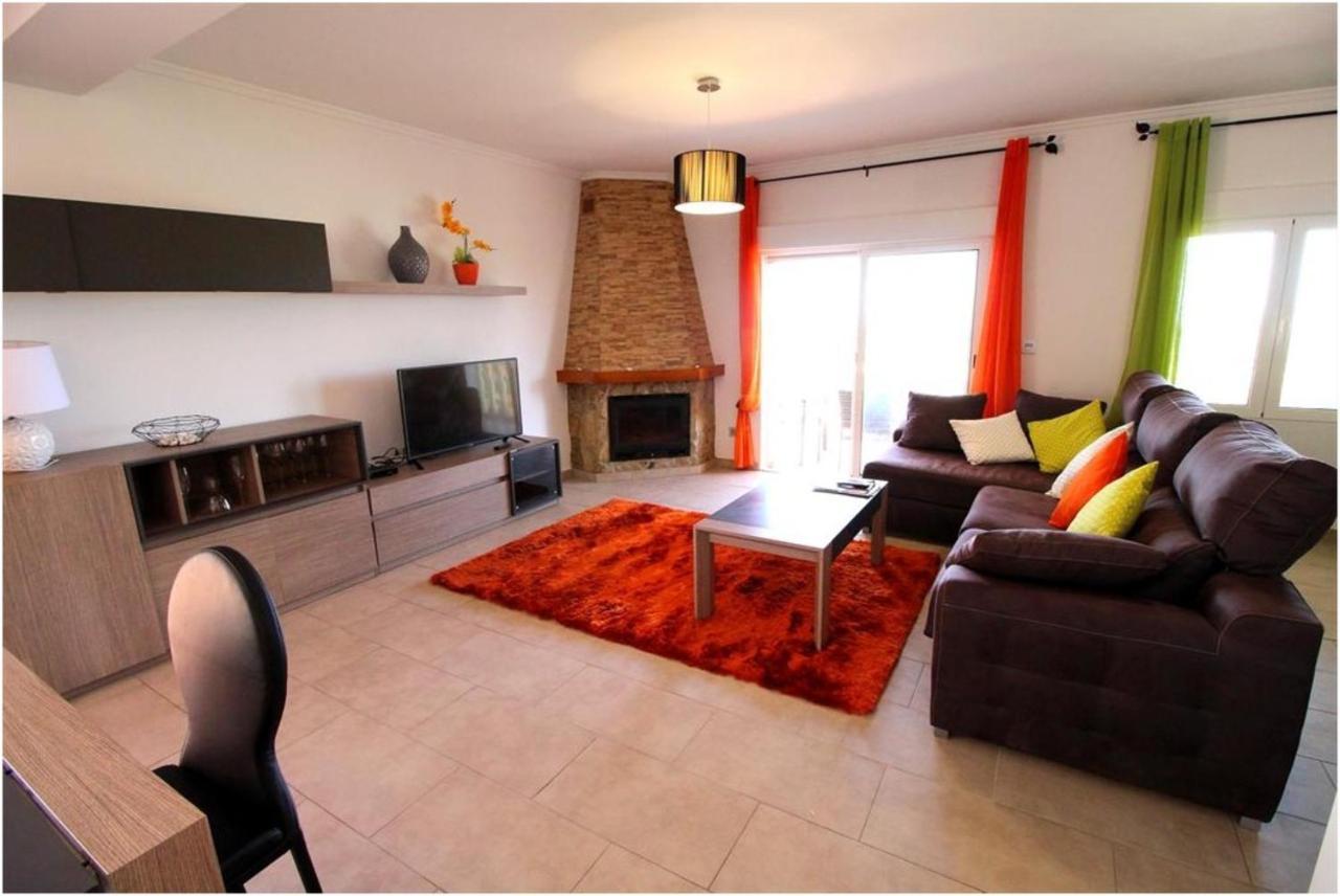 Beautiful 3 Bdr With Fantastic Sea Views