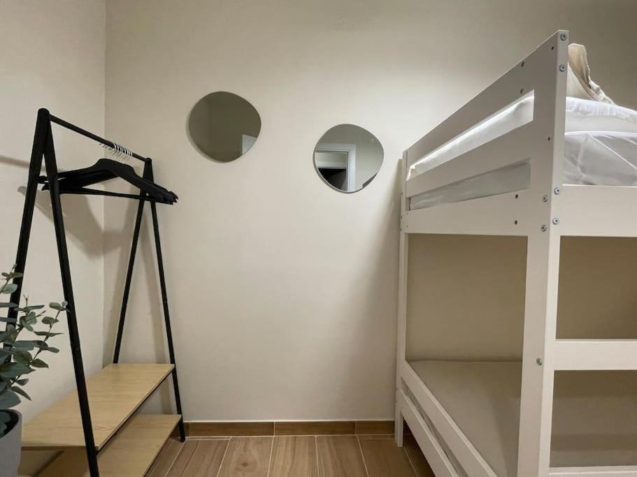 Apartment Superflat Near 15' Center *