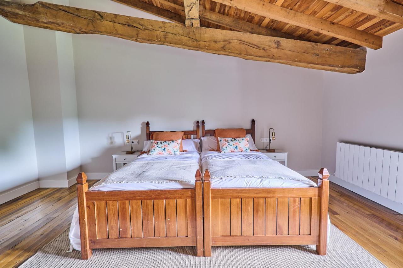 Ojangoiti With Outlet For Electric Vehicle By Kabia Gestion Holiday home *