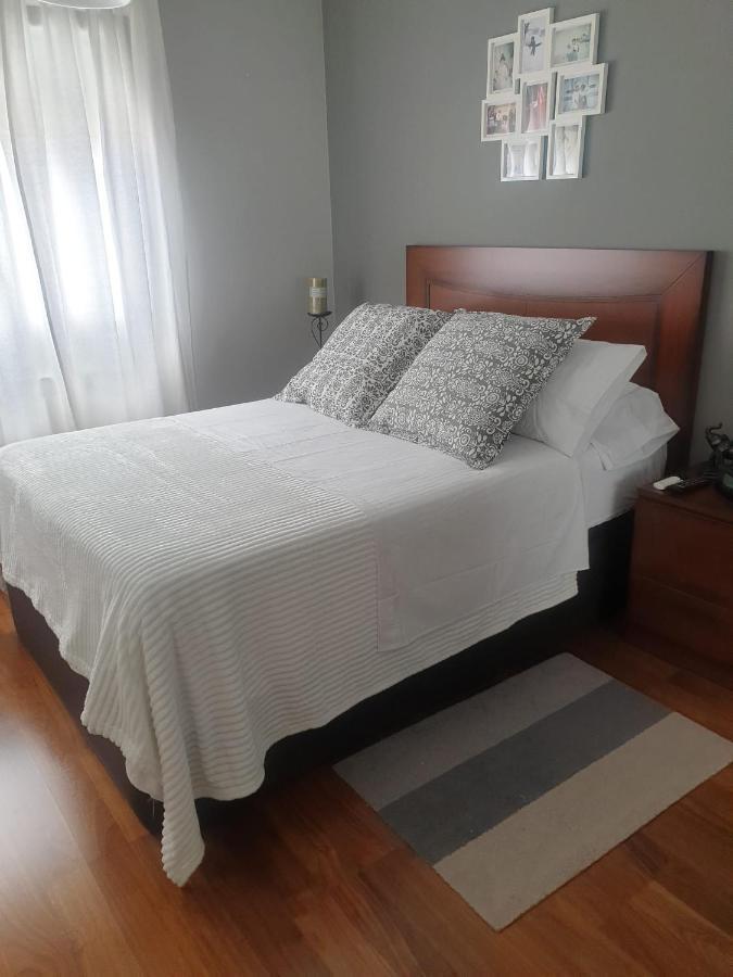 Habitación en casa particular Deluxe A 3 Minutos De La Estacion De Autobuses *