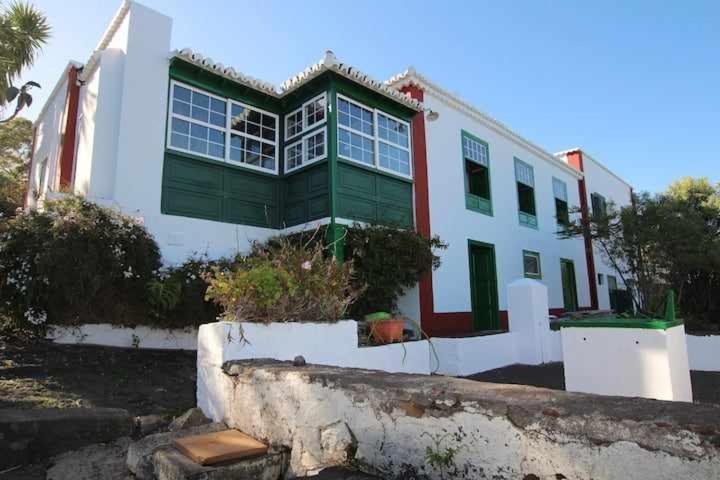 Casa Vicente Vista Al Mar Y Montana Сasa de vacaciones *