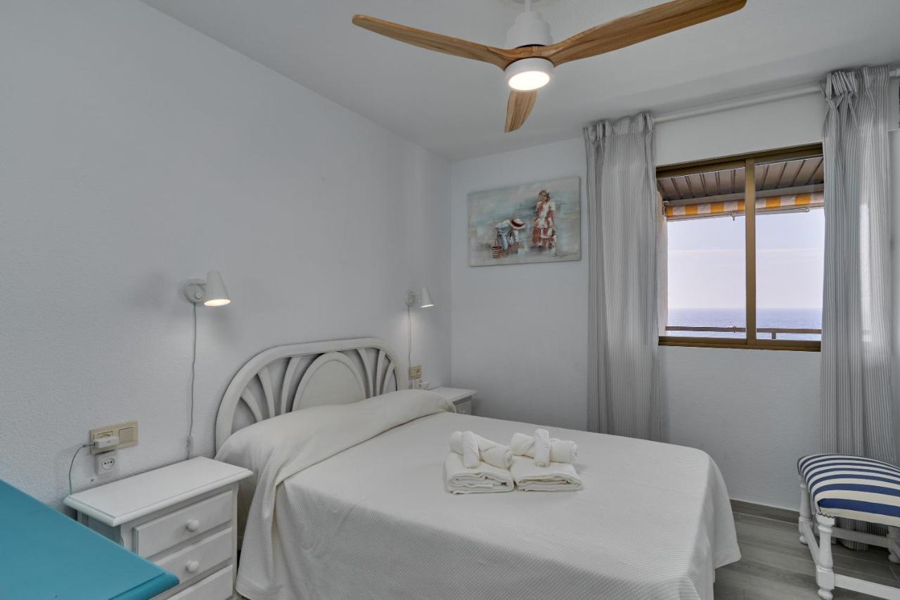 El Rompeolas Apartamento *